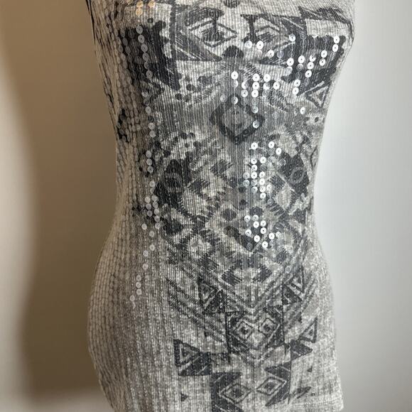Vintage Almost Famous Sequin Tank Top Gray Y2K Womens XL Aztec Boho Ribbed Party - Picture 6 of 10